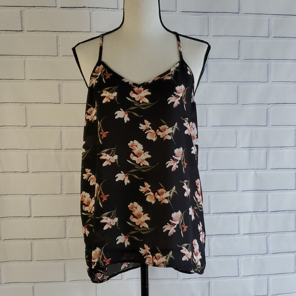 Paper Crane brand flowery bandage top
